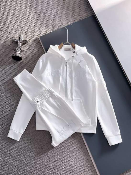 Picture of Moncler Sweater Suits _SKUMonclerM-3XL12yr26741342